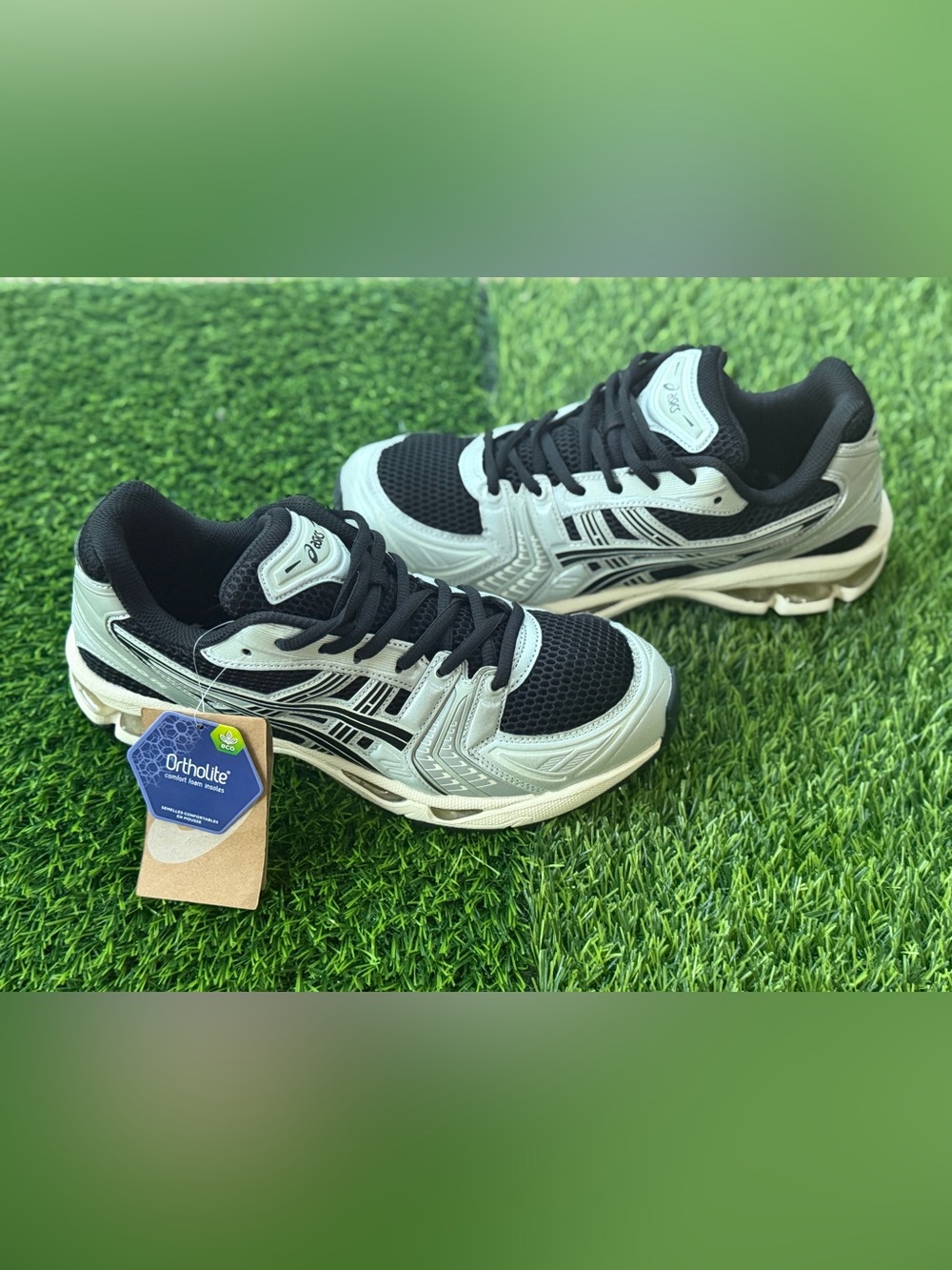 Size 10 Men’s And Women’s 11.5 - Asics Gel Kayano 14 Cream and Black Sneakers